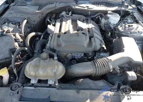 2018 Ford Mustang Ecoboost z USA, uszkodzony, nr VIN 1FA6P8TH1J5176393